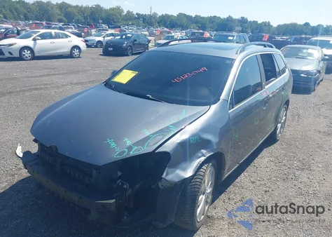 2014 Volkswagen Jetta Sportwagen 2.0L Tdi from USA, damaged, VIN 3VWPL7AJ1EM601733